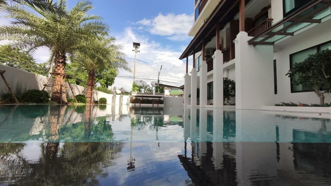 Pleasant Chiangmai Hotel Chiang Mai Buitenkant foto
